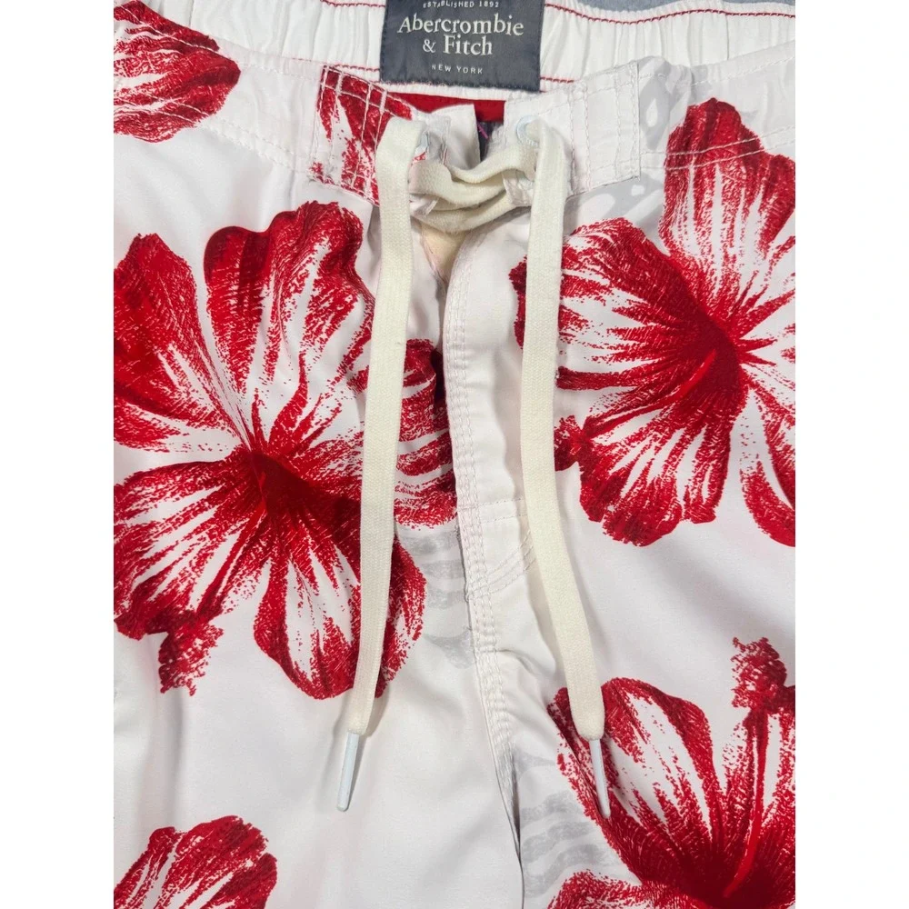 Abercrombie & Fitch Mens XL Board Shorts White Red Floral Cargo Swimwear